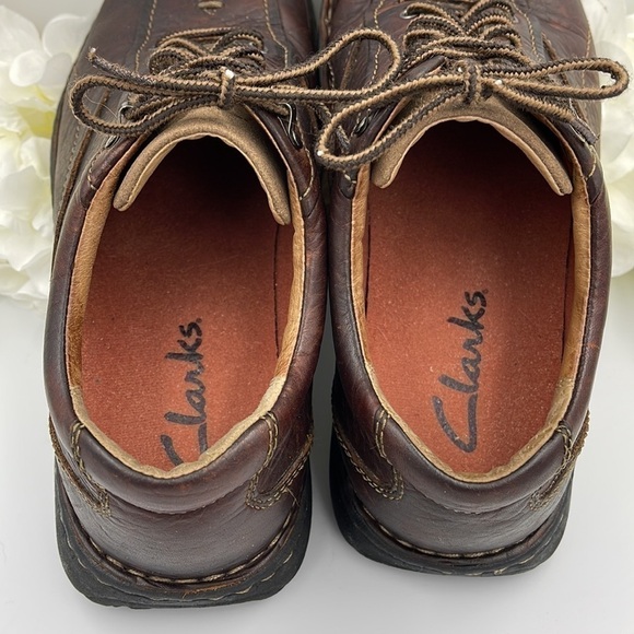 CLARKS leather distressed men’s shoes size 8W - Picture 10 of 10